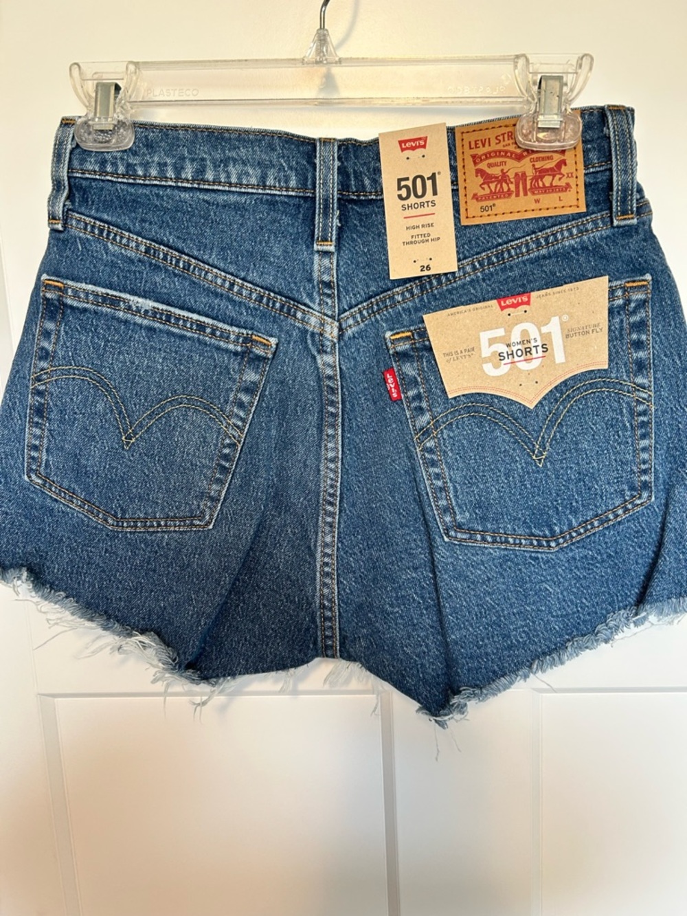 Levi's 501 Original High Rise Raw Hem Denim Shorts - Blue NWT Size 26 - Picture 2 of 7